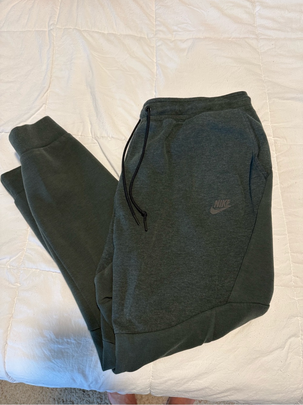 Nike Tech Fleece Joggers XL Dark Green/Olive Heather